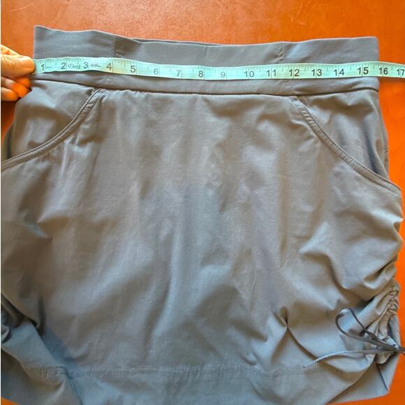 Columbia Women’s Casual Skort Navy Athletic 'Anytime' Size Medium - Picture 6 of 8
